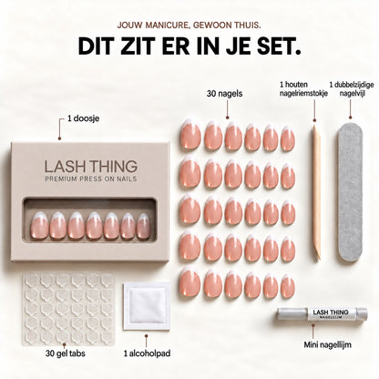 Inhoud Lashthing press-on nails set Coco French: doosje, 30 nagels, 30 gel tabs, mini nagellijm, nagelvijl, nagelriemstokje en alcoholpad