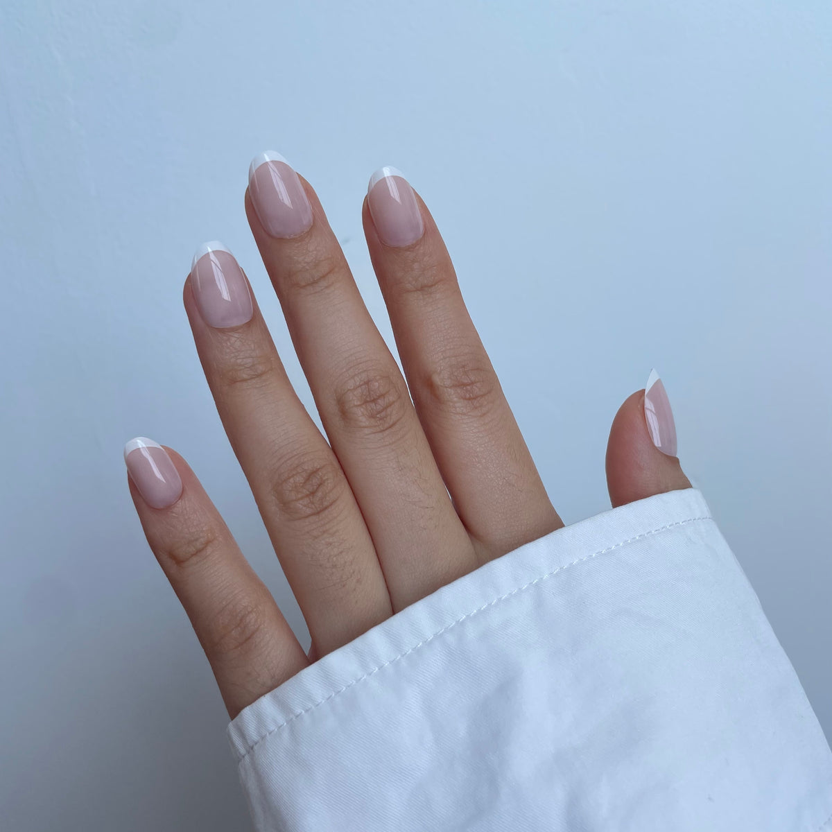 Lashthing press-on nagels Milky Muse (Short Oval) - foto 1