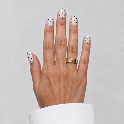 Lashthing press-on nagels Polka Babe White (XS-Squoval) - hoofdfoto